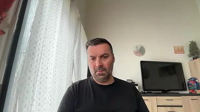coolsmith81 online show from 05/18/26, 07:13