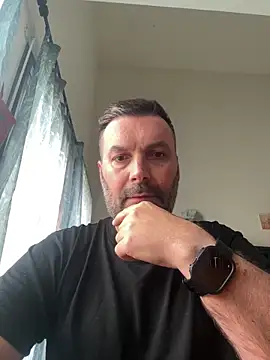Snapshot of coolsmith81 chatting on 06/10/26, 08:04 coolsmith81 online show from 06/10/26, 08:04