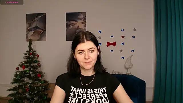 MelisaGollden online show from 12/17/25, 07:35