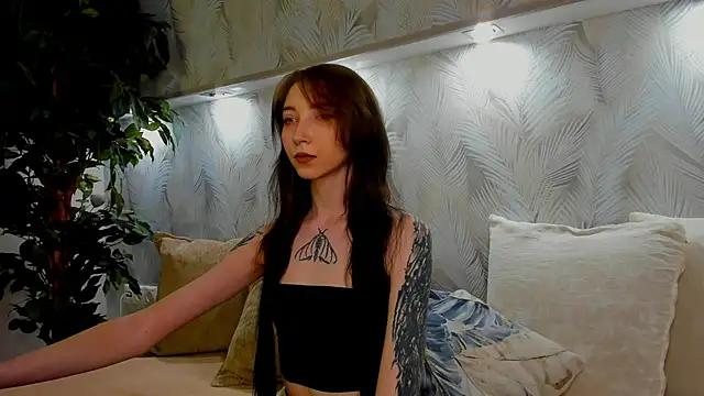 Ellen Hops online show from 06/03/26, 08:59