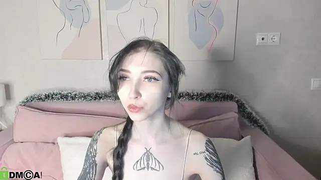 Ellen Hops online show from 12/22/25, 09:20