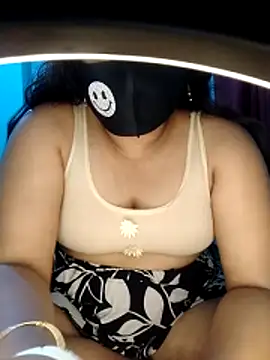 Snapshot of priya2098 chatting on 06/16/26, 01:55 priya2098 online show from 06/16/26, 01:55