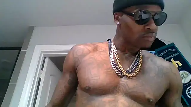 YOUNGmj6023 online show from 12/02/25, 09:11