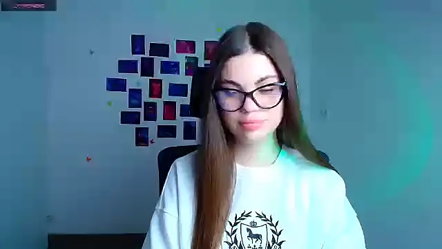 Violetta Brilliant online show from 01/06/26, 01:04