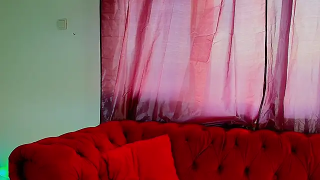 Cougar Milff online show from 12/16/25, 01:37