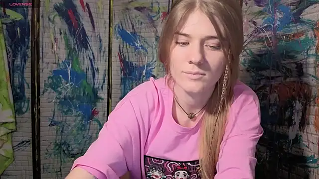 Adell Love online show from 05/11/26, 01:45