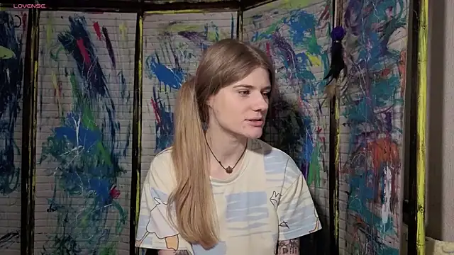 Adell Love online show from 04/19/26, 12:50