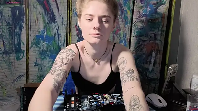 Adell Love online show from 05/27/26, 01:18