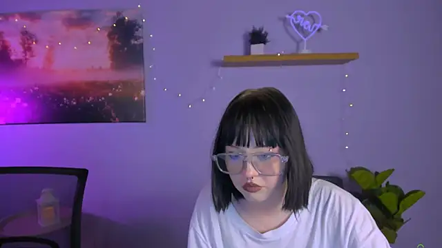 mira cool  online show from 12/14/25, 12:39