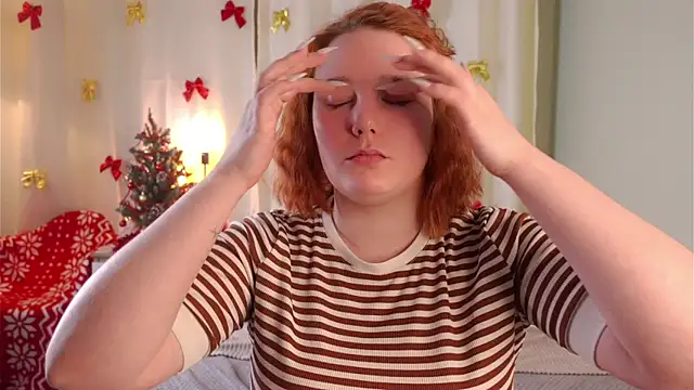 GwendaWhetham online show from 12/16/25, 11:03