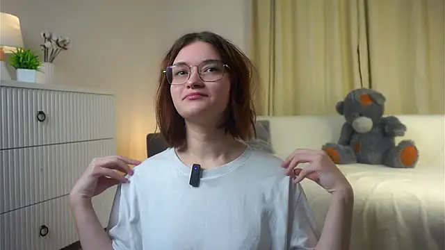 TemekaCritcher online show from 12/02/25, 11:34