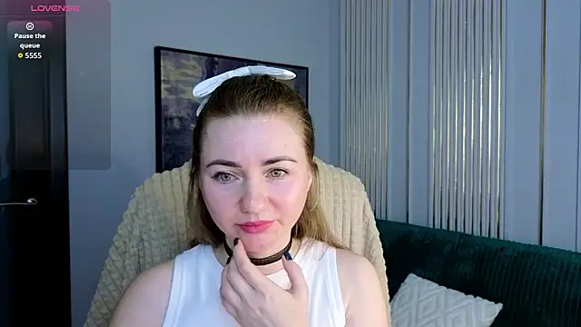 SofiAngela online show from 02/08/26, 01:03