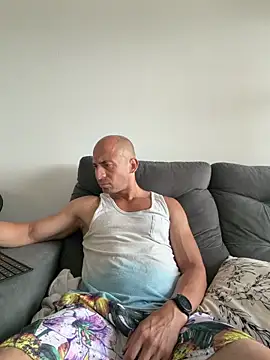 Russo41rj online show from 12/17/25, 12:54