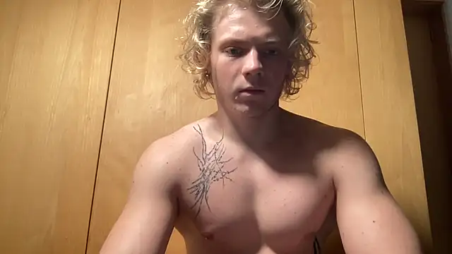 Snapshot of AlexBarczuk chatting on 02/17/26, 01:41 AlexBarczuk online show from 02/17/26, 01:41