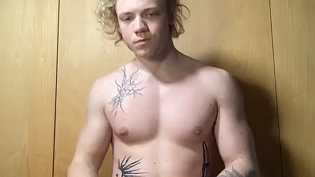 Snapshot of AlexBarczuk chatting on 02/18/26, 06:55 AlexBarczuk online show from 02/18/26, 06:55