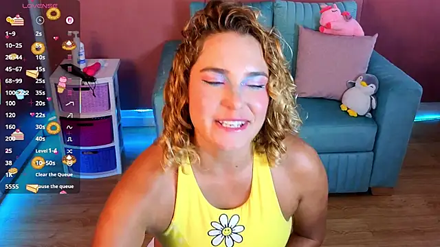 Snapshot of AdharaWo chatting on 11/27/25, 04:18 AdharaWo online show from 11/27/25, 04:18