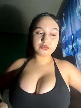 Snapshot of SweetLipssss chatting on 11/28/25, 02:06 SweetLipssss online show from 11/28/25, 02:06