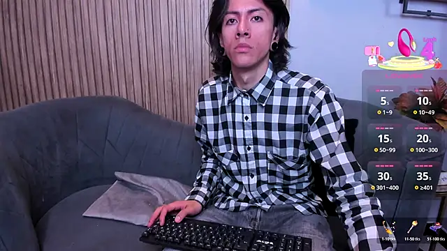 LiamShelby online show from 12/14/25, 03:13