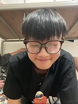 Snapshot of Colby-678 chatting on 11/26/25, 05:35 Colby-678 online show from 11/26/25, 05:35