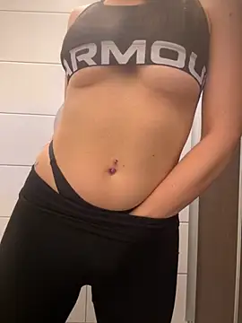 yourgirlkate online show from 04/28/26, 01:15