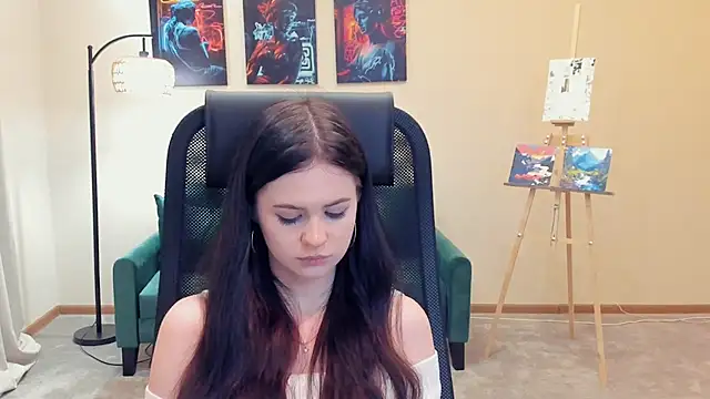 EvieWycoff online show from 11/27/25, 11:43