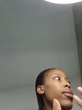 MsParisSmith online show from 11/29/25, 01:33