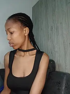 MsParisSmith online show from 04/11/26, 03:03