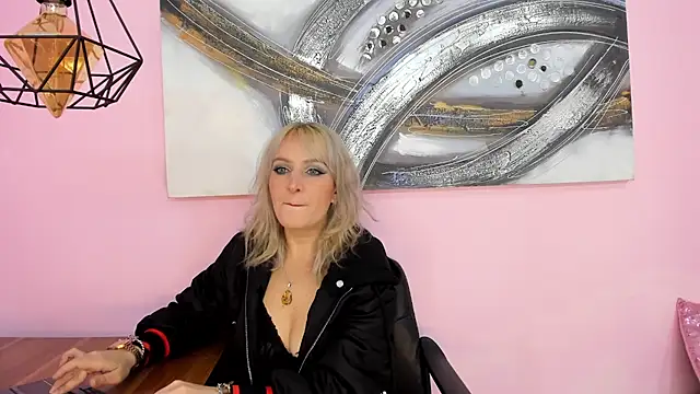 samanta-fox online show from 11/28/25, 12:27