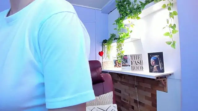 lourenfox online show from 11/28/25, 12:27