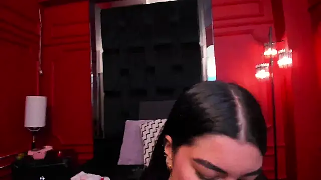 lourenfox online show from 12/16/25, 06:56