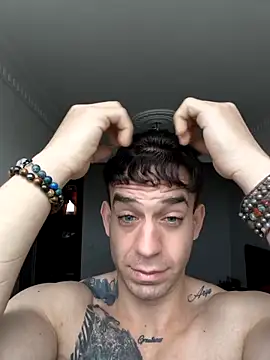 hazarcannn online show from 04/22/26, 06:20