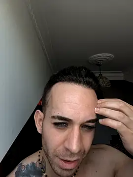 Snapshot of hazarcannn chatting on 02/25/26, 12:27 hazarcannn online show from 02/25/26, 12:27