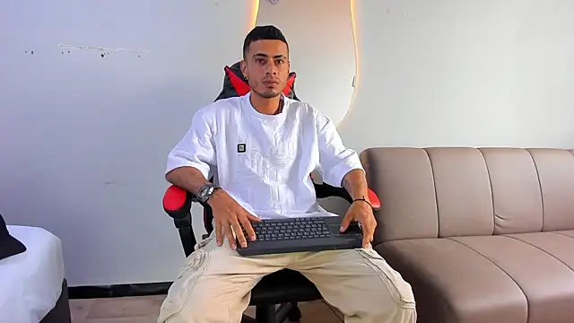 MatthewCullen online show from 12/17/25, 06:13