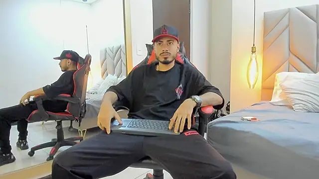 Snapshot of MatthewCullen chatting on 02/23/26, 07:47 MatthewCullen online show from 02/23/26, 07:47