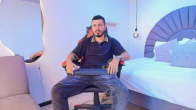 Snapshot of MatthewCullen chatting on 03/02/26, 08:38 MatthewCullen online show from 03/02/26, 08:38