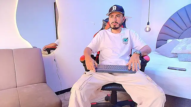 Snapshot of MatthewCullen chatting on 03/01/26, 09:26 MatthewCullen online show from 03/01/26, 09:26