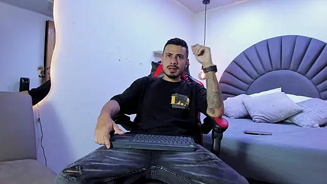 MatthewCullen online show from 04/04/26, 04:08