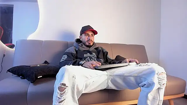 Snapshot of MatthewCullen chatting on 02/27/26, 09:42 MatthewCullen online show from 02/27/26, 09:42