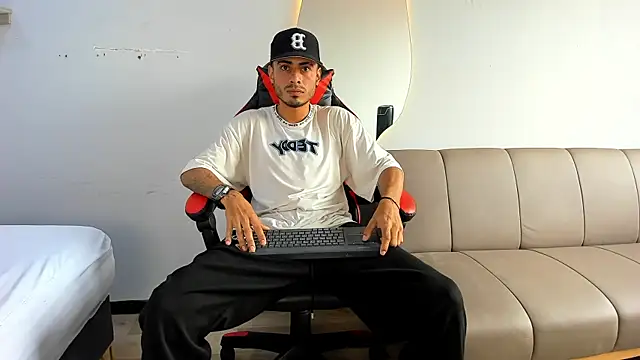 MatthewCullen online show from 12/20/25, 07:28