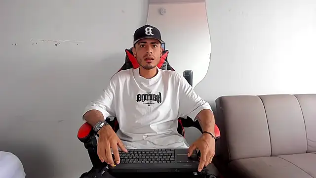 MatthewCullen online show from 12/18/25, 05:28