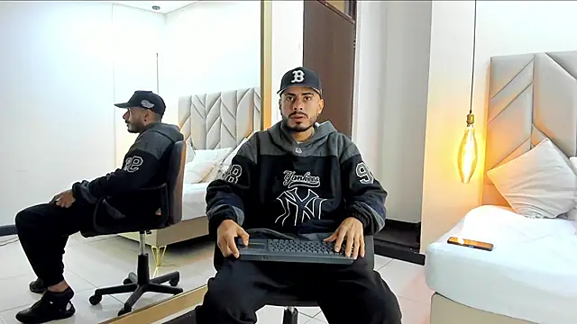 Snapshot of MatthewCullen chatting on 02/02/26, 04:22 MatthewCullen online show from 02/02/26, 04:22