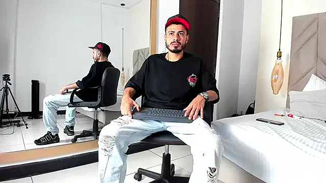 Snapshot of MatthewCullen chatting on 02/27/26, 09:47 MatthewCullen online show from 02/27/26, 09:47