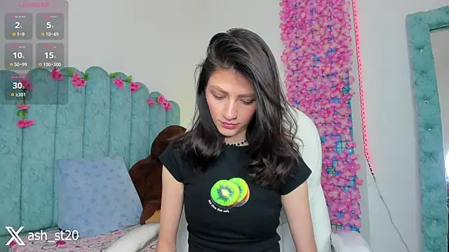 Ash 20  online show from 03/31/26, 02:41