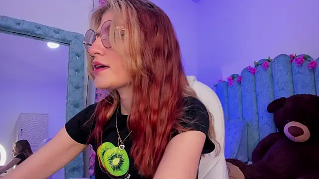 Ash 20  online show from 12/04/25, 02:16