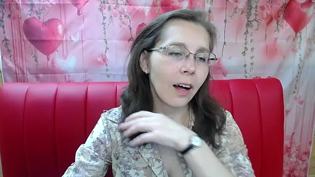 Snapshot of DaisyEdit chatting on 05/10/26, 05:22 DaisyEdit online show from 05/10/26, 05:22
