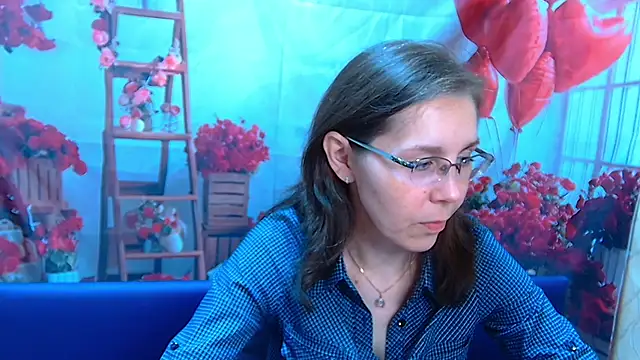 Snapshot of DaisyEdit chatting on 05/03/26, 05:34 DaisyEdit online show from 05/03/26, 05:34