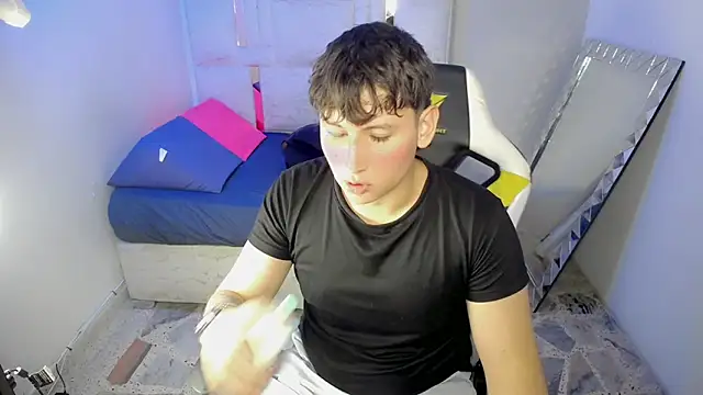 d moneyy  online show from 12/23/25, 03:28