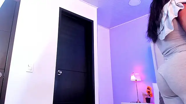 salome moon  online show from 02/04/26, 12:00