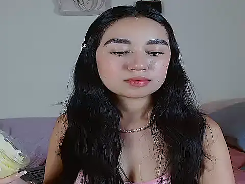 Snapshot of SiennaLorens chatting on 08/01/26, 12:08 SiennaLorens online show from 08/01/26, 12:08