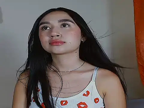 Snapshot of SiennaLorens chatting on 05/28/26, 10:37 SiennaLorens online show from 05/28/26, 10:37